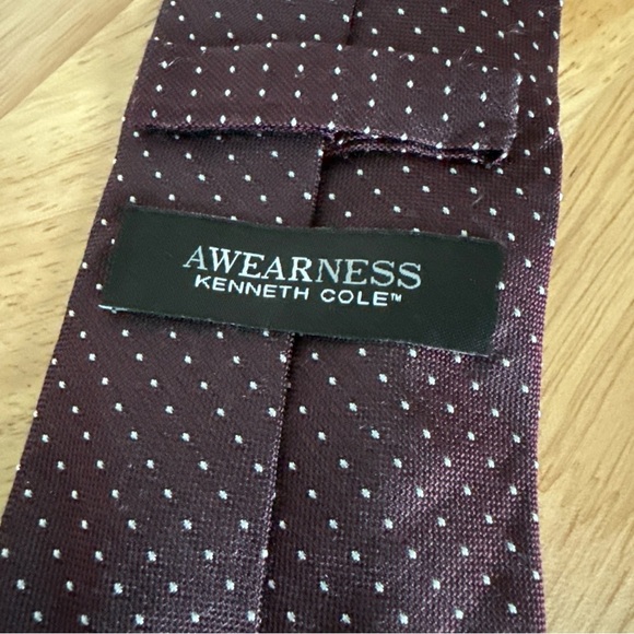 Kenneth Cole ‘Awearness’ Men’s Neck Tie Dress Maroon Dot Workwear - Picture 3 of 7